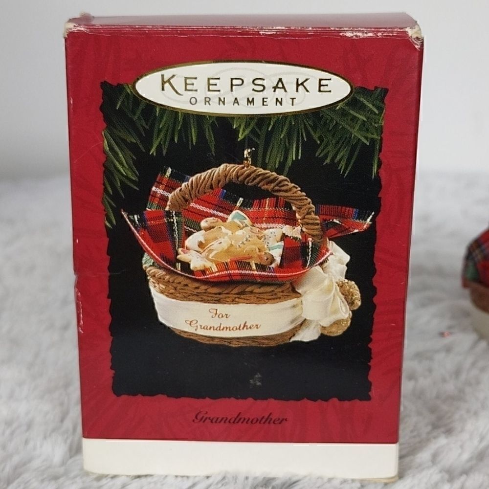 Vintage 1994 Hallmark "Grandmother" Ornament